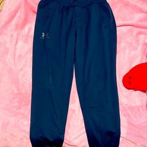 Under Armour Size L sweatpants